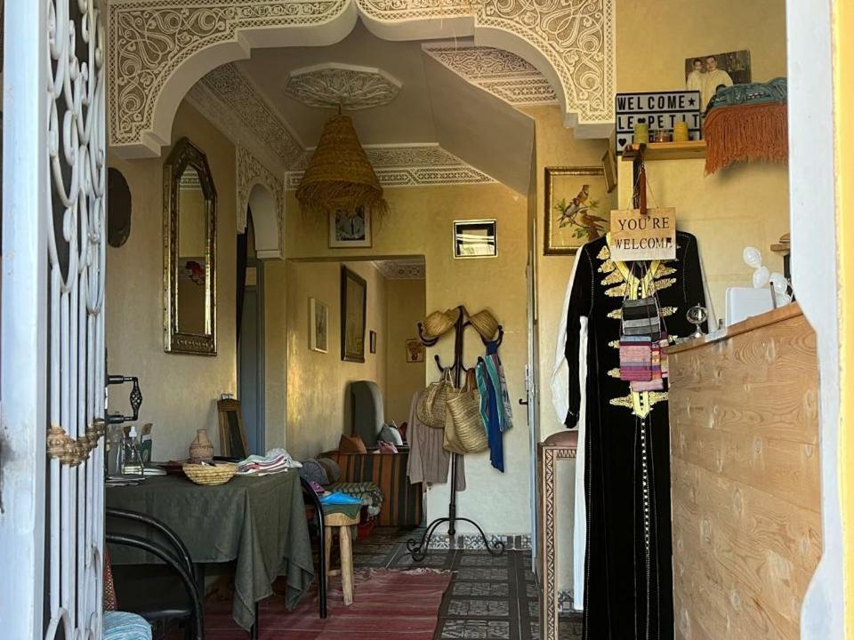 Le Petit Jardin Bed & Breakfast Demnat Luaran gambar